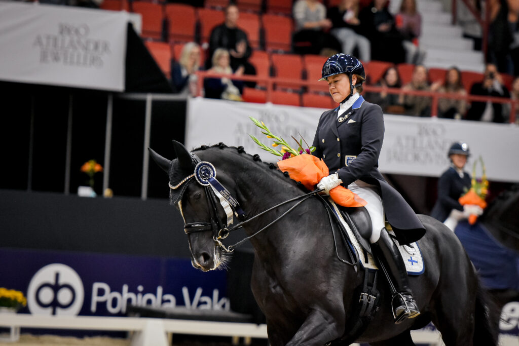 Elisabet Ehrnrooth and Daytona photo: Aino Tervonen